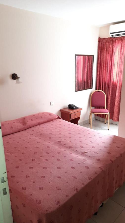 Hotel Marilian II Сальта Экстерьер фото