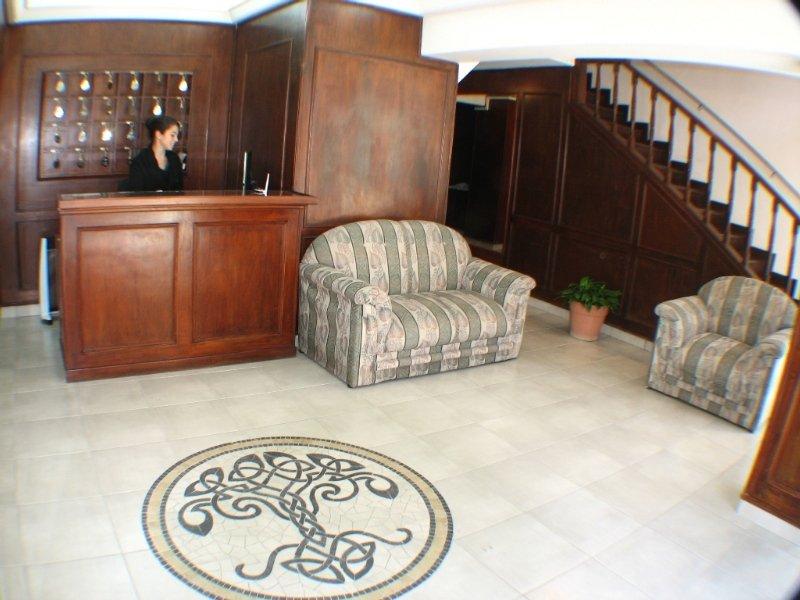 Hotel Marilian II Сальта Экстерьер фото