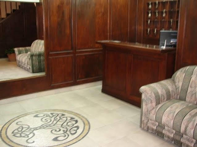 Hotel Marilian II Сальта Экстерьер фото